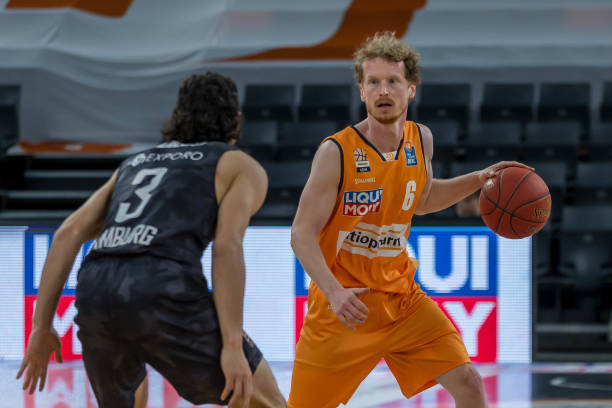 加了戏剧性 加了戏剧性