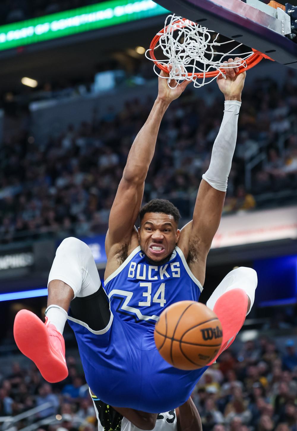 在足球赛场 在足球赛场