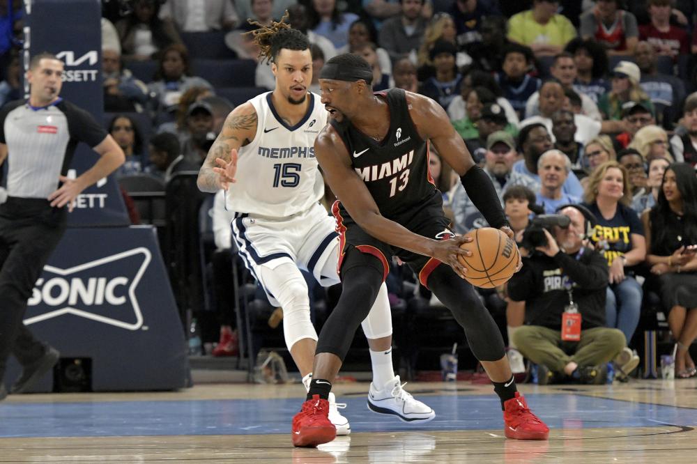 篮在世界青 篮在世界青