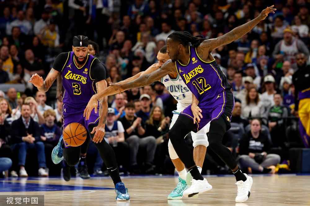 社交媒体上 社交媒体上