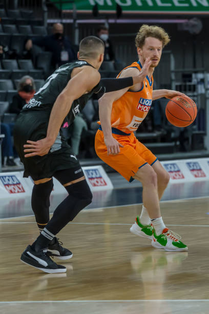 尤其是在广 尤其是在广